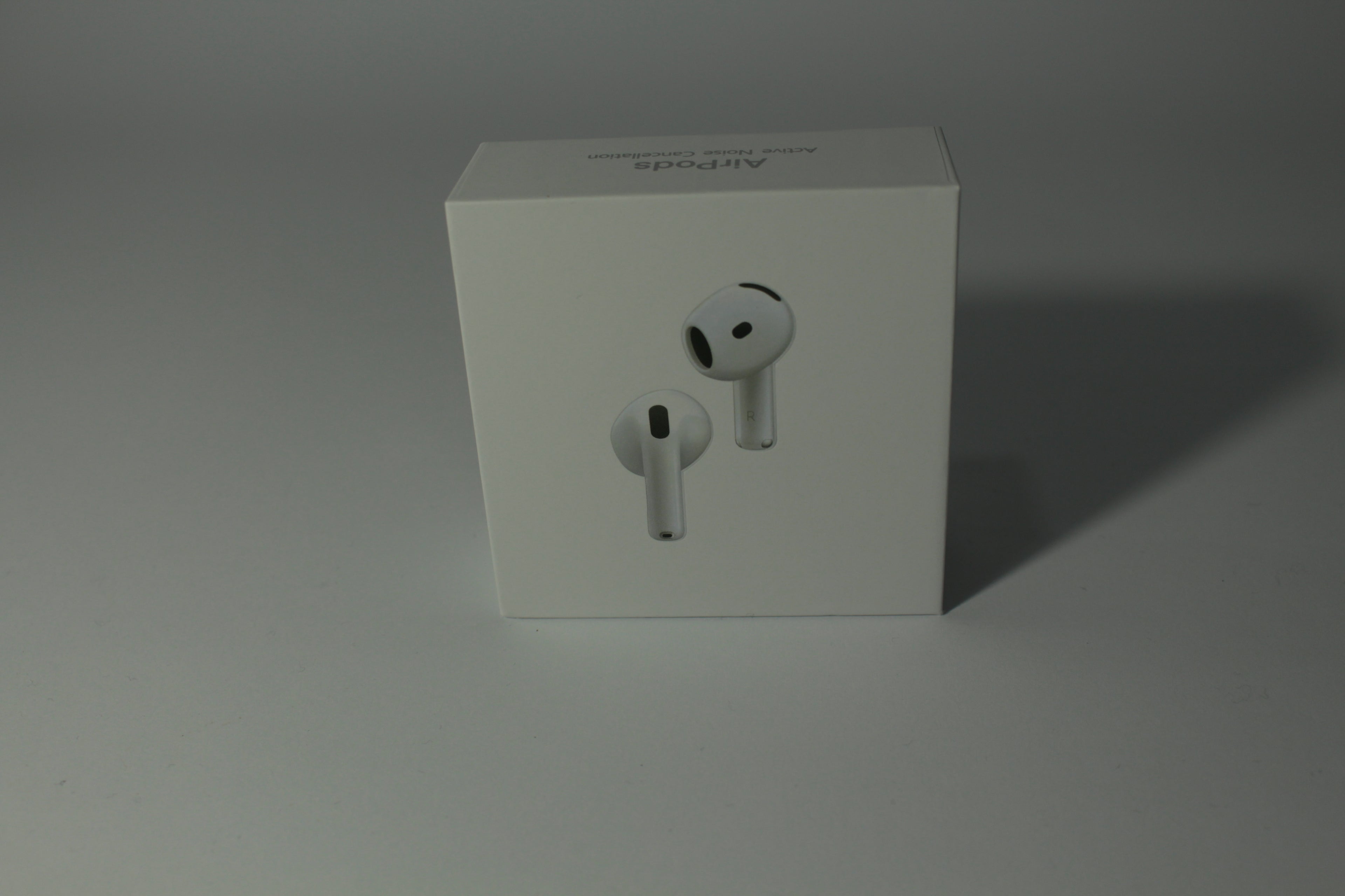 Apple AirPods 4